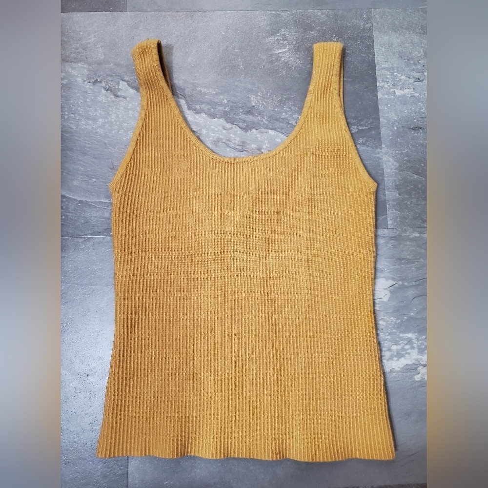 House Of Harlow 1960 Old Yellow Ribbed Knit Tank Top. Size S.